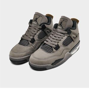 Jordan Kids Sneakers in Gray and Black